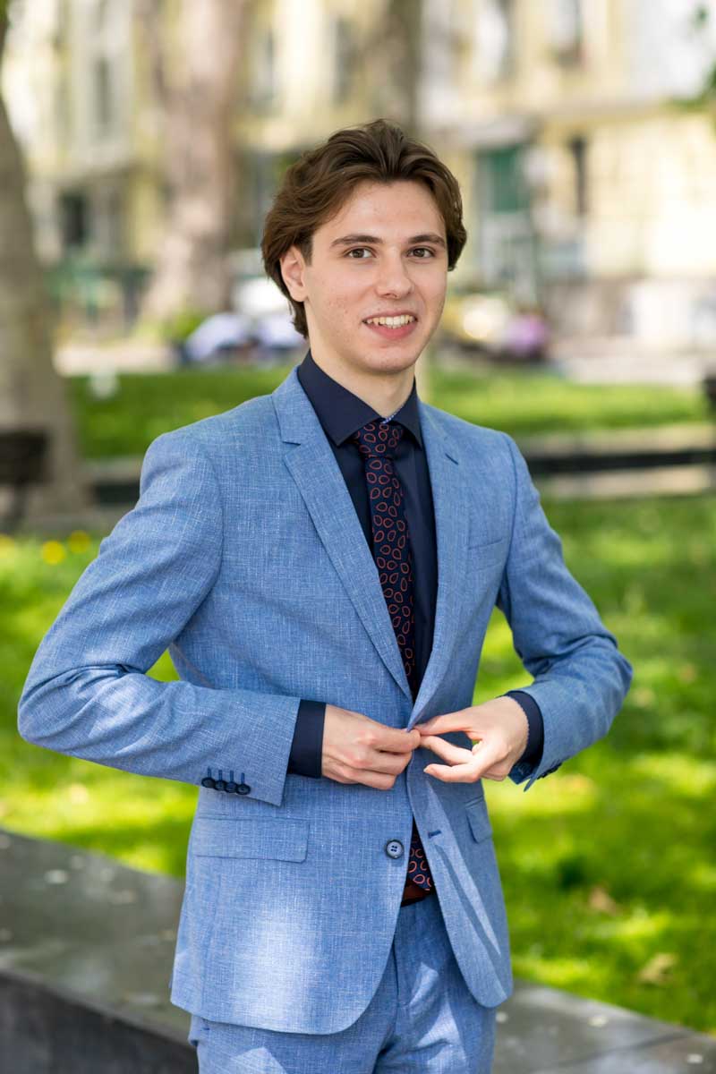 Индивидуално фотозаснемане за абитуриенти