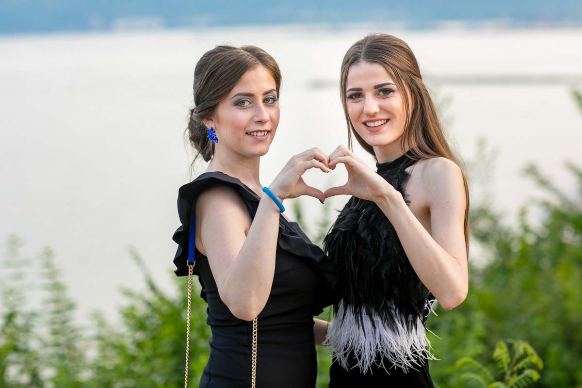 Заснемане на абсолвентски бал