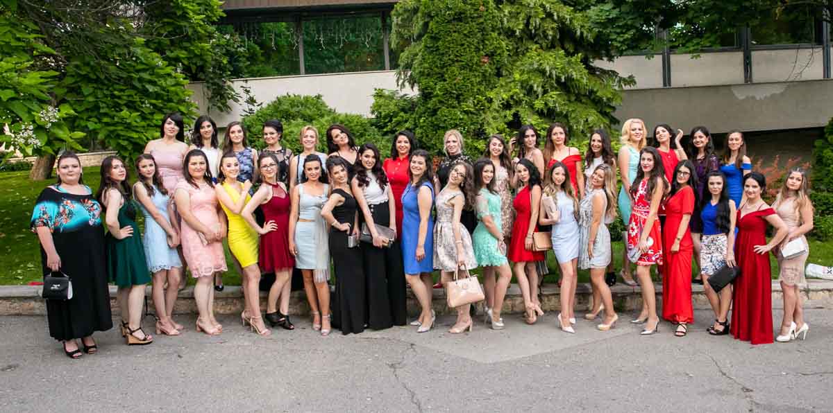 Заснемане на абсолвентски бал